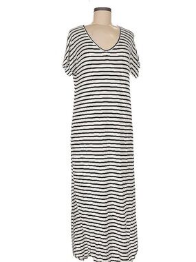 Pink Lily Striped V-Neck Maxi Dress — Black & White